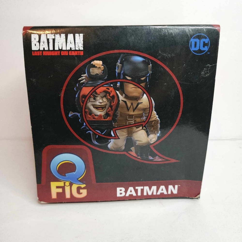 Q-Fig 75 - Batman Last Knight on Earth Figure, Quantum Mechanix, Open Box